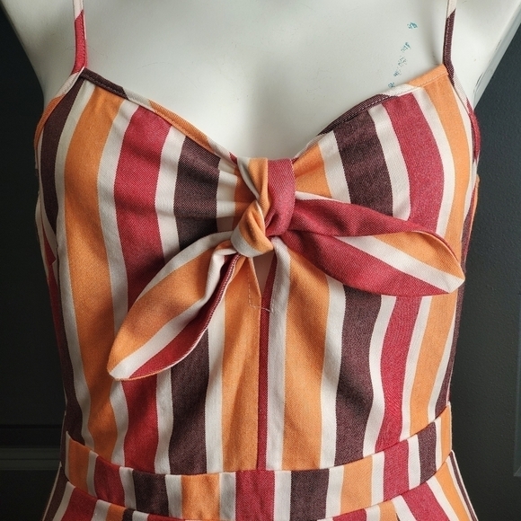 Romeo & Juliet Couture Striped Bow Front Sleeveless Jumpsuit Sz M - Picture 2 of 9